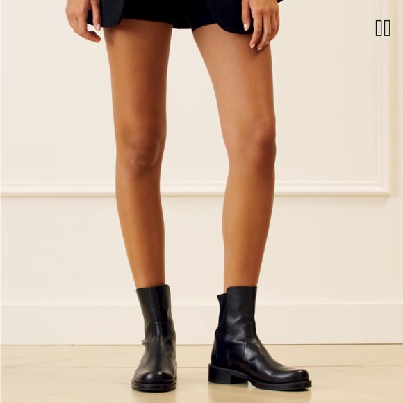 Stuart Weitzman 5050 Bold Bootie NWT - Picture 2 of 4